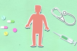 Illustration einer menschlichen Silhouette umgeben von Stethoskop, Spritze und Pillen auf grünem Grund – Symbol für die gesetzliche Krankenversicherung und Krankenkassenbeiträge für Privatiers.